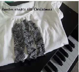transformación de camiseta con tiras zigzag